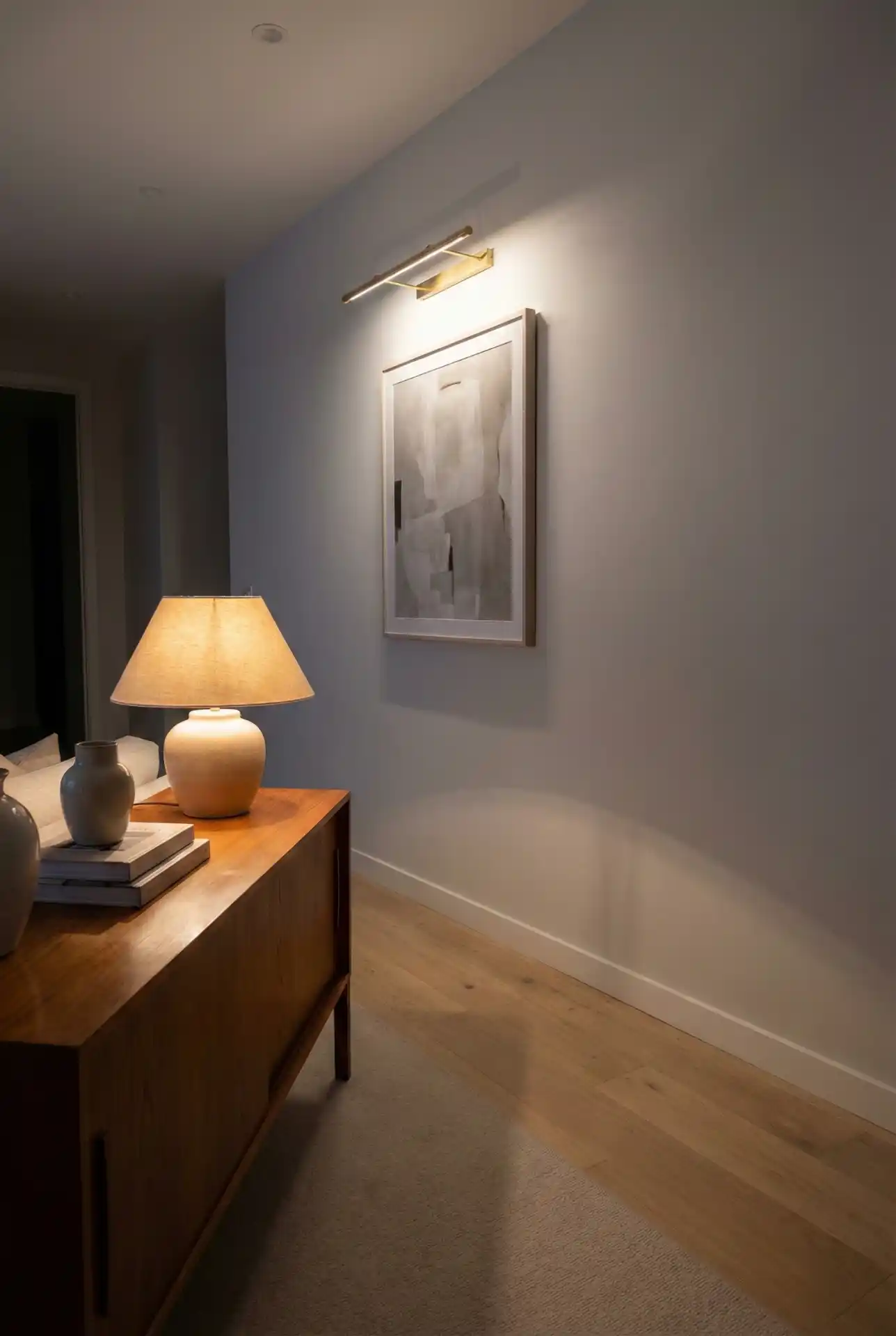 Bloxburg-Style Hallway Lighting Plan With Layered Warm Glow 1