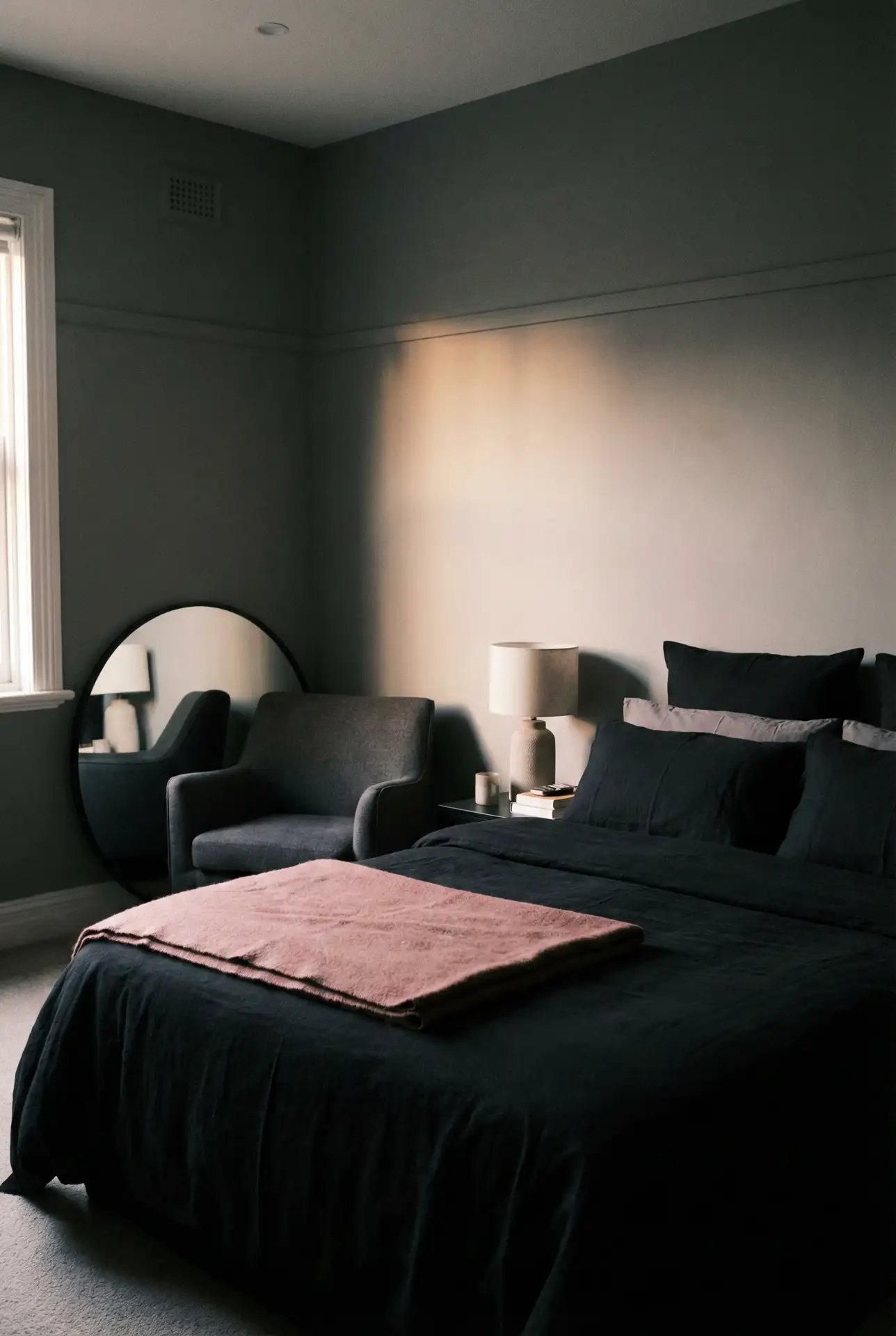 Grey Bedroom With Black And Pink Statement Contrast 2