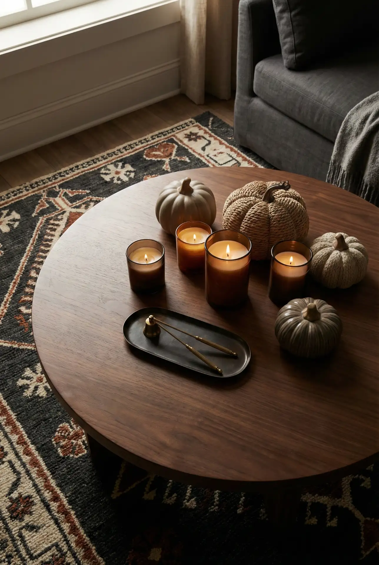 Halloween Circle Table with Moody Glass Candlelight 2