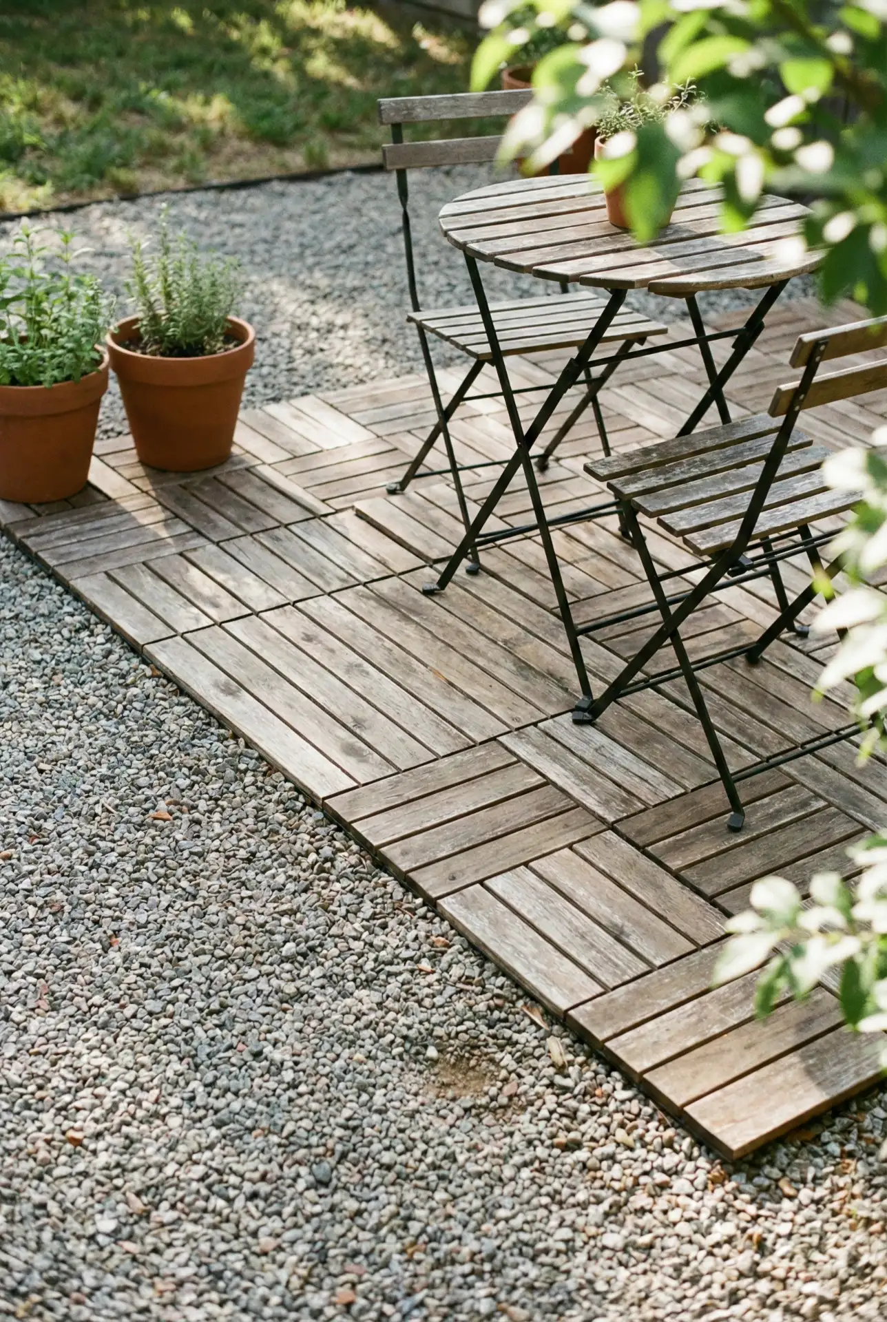 Minimalist Deck Tile Patio For Rentals 2