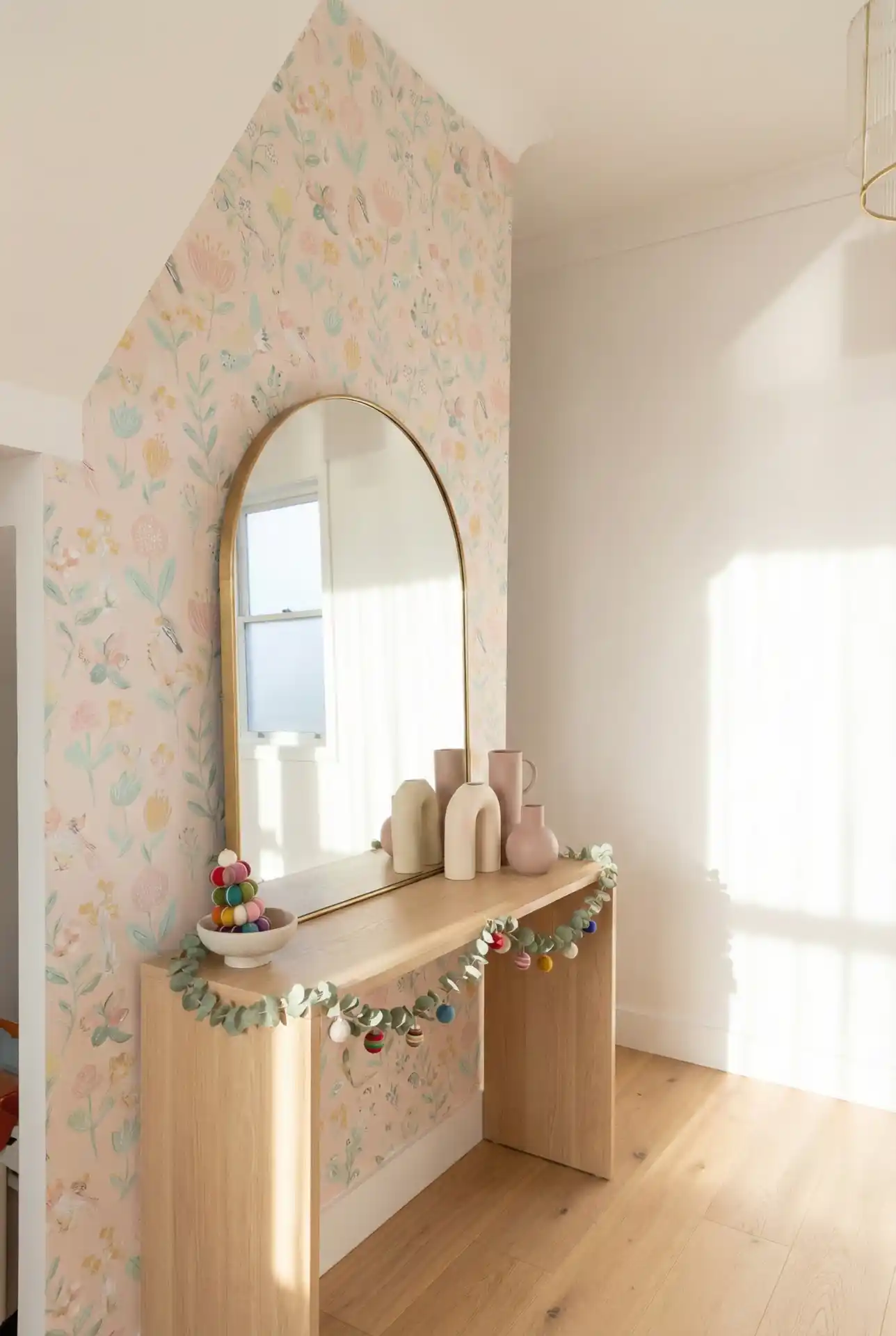 Whoville-Inspired Wallpaper Nook With Curved Shapes And Playful Colours 2
