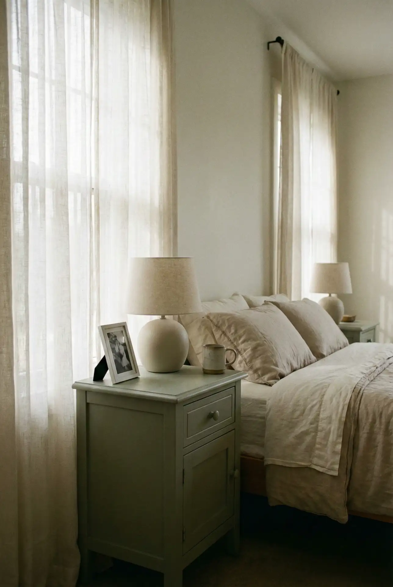 Budget Nightstand Swap With Thrifted Pairing 2