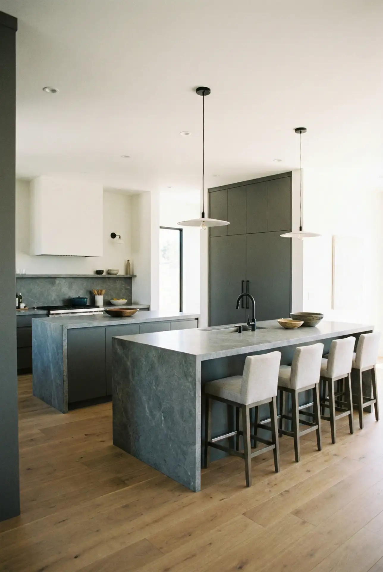 Contemporary Layout Kitchen With Double Island Zones 2