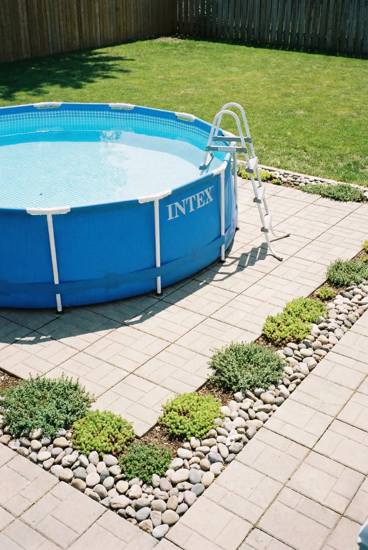 Intex Pool Deck Pad With Clean Edging 2
