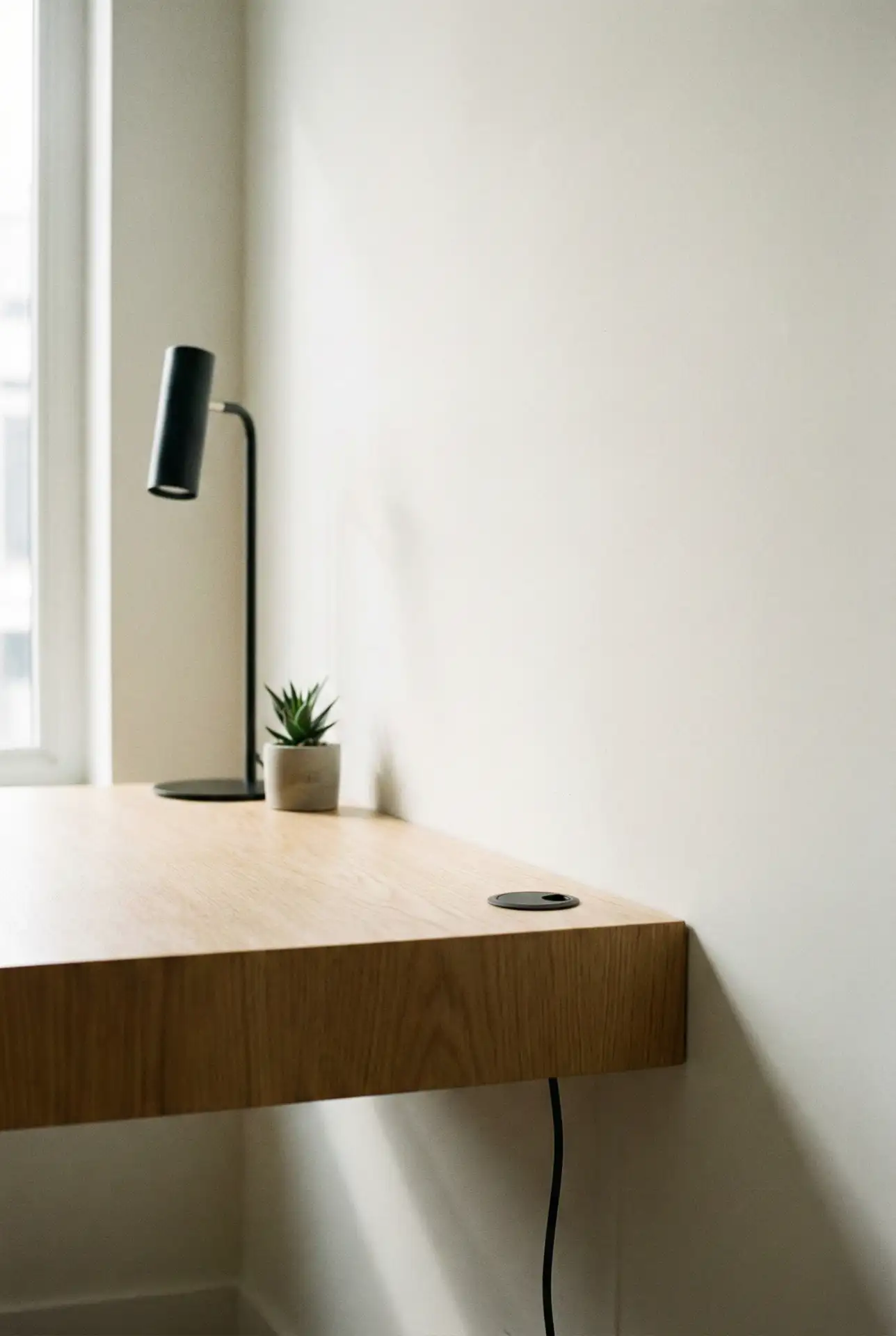 Modern Minimalist Floating Shelf Desk 2