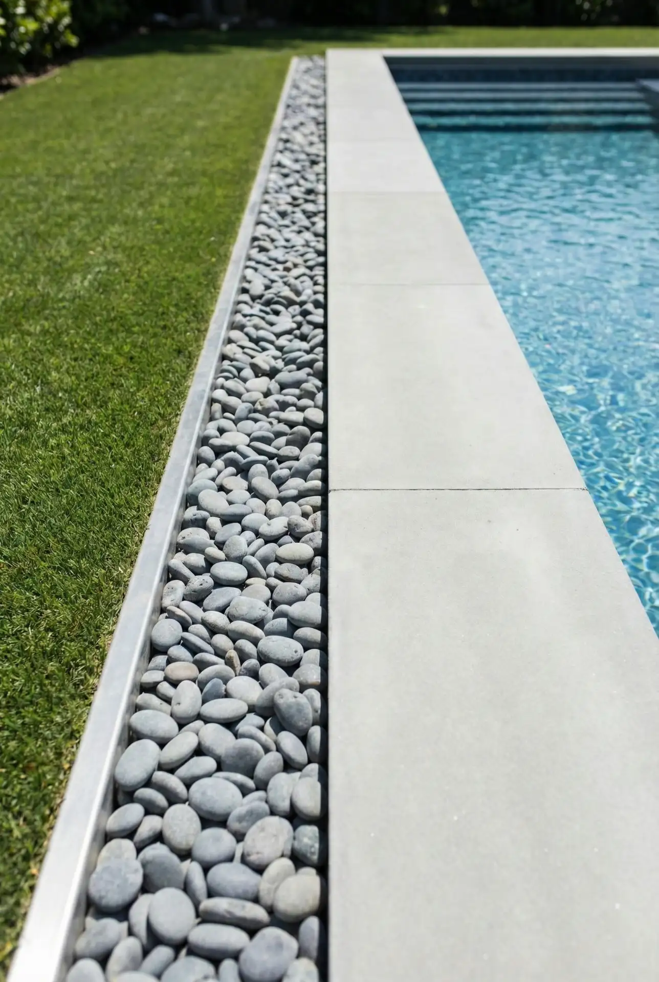 Pebble Moat Border For Clean Feet And Easy Maintenance 1