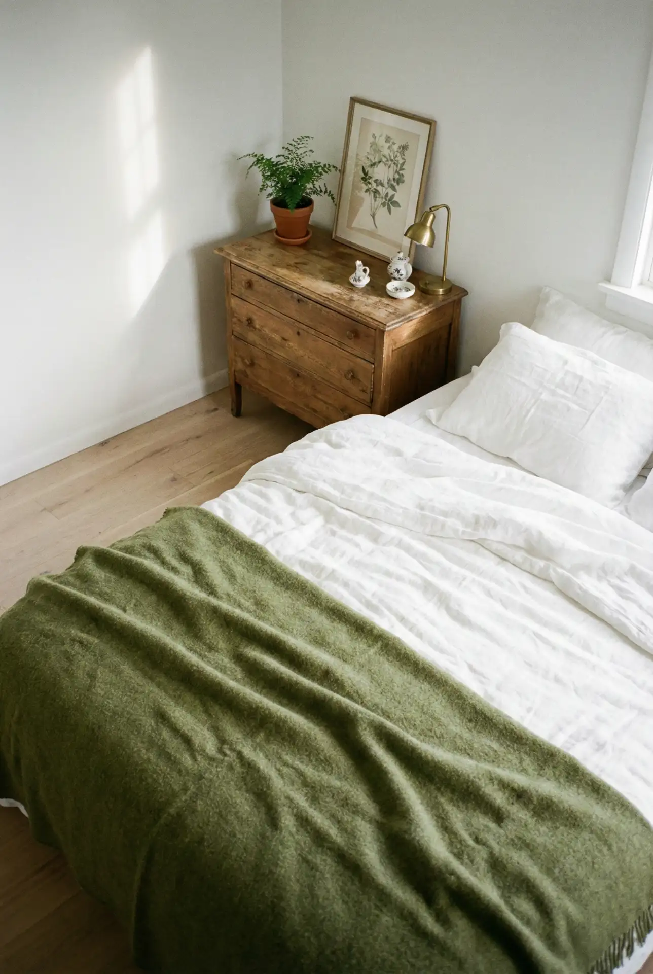 White And Green Botanical Cottage Vintage 1