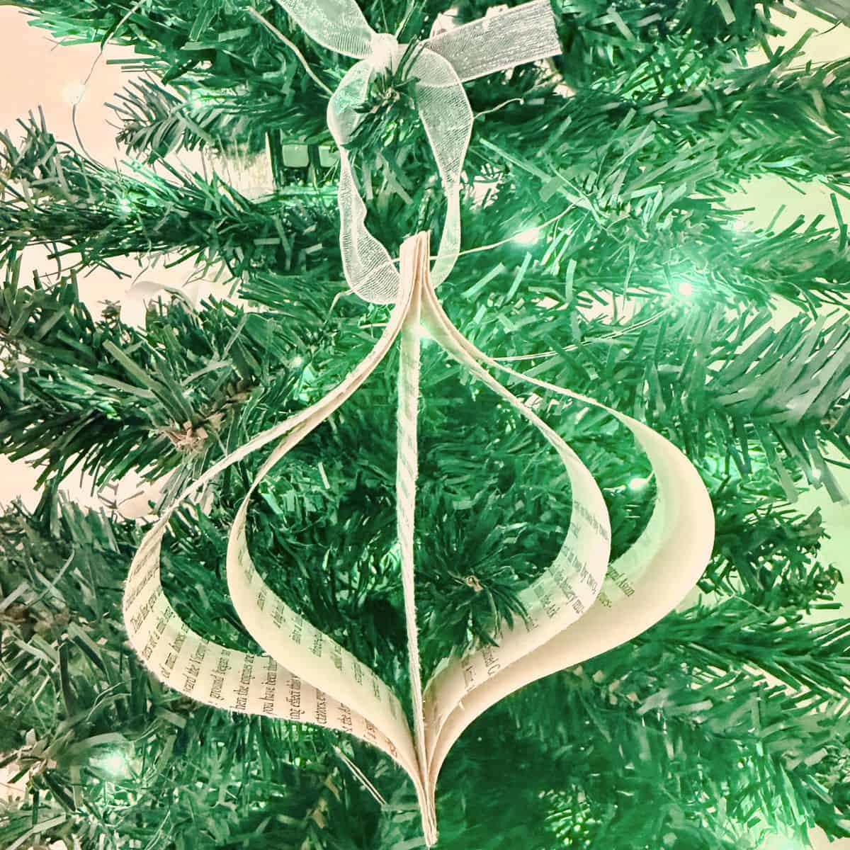 10 DIY Folded Book Page Ornaments and Christmas Tree Toppers