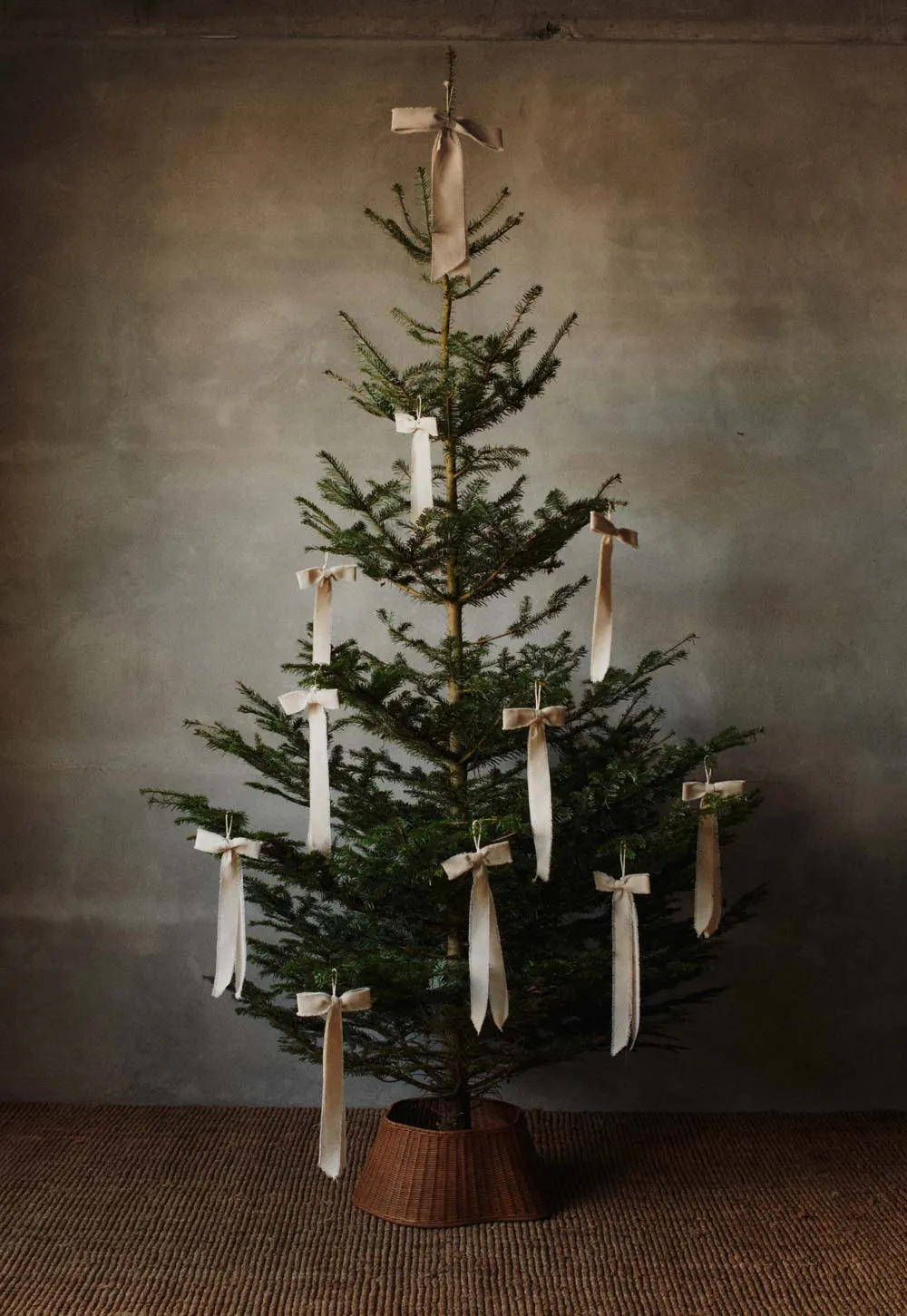 10 elegant Christmas decor ideas with bows |