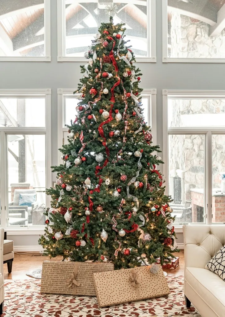 12 Stunning and Festive Christmas Tree Ideas for You