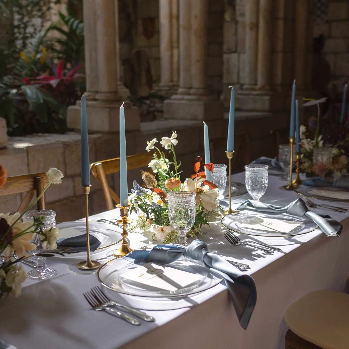 20 Brilliantly Simple Wedding Centerpieces