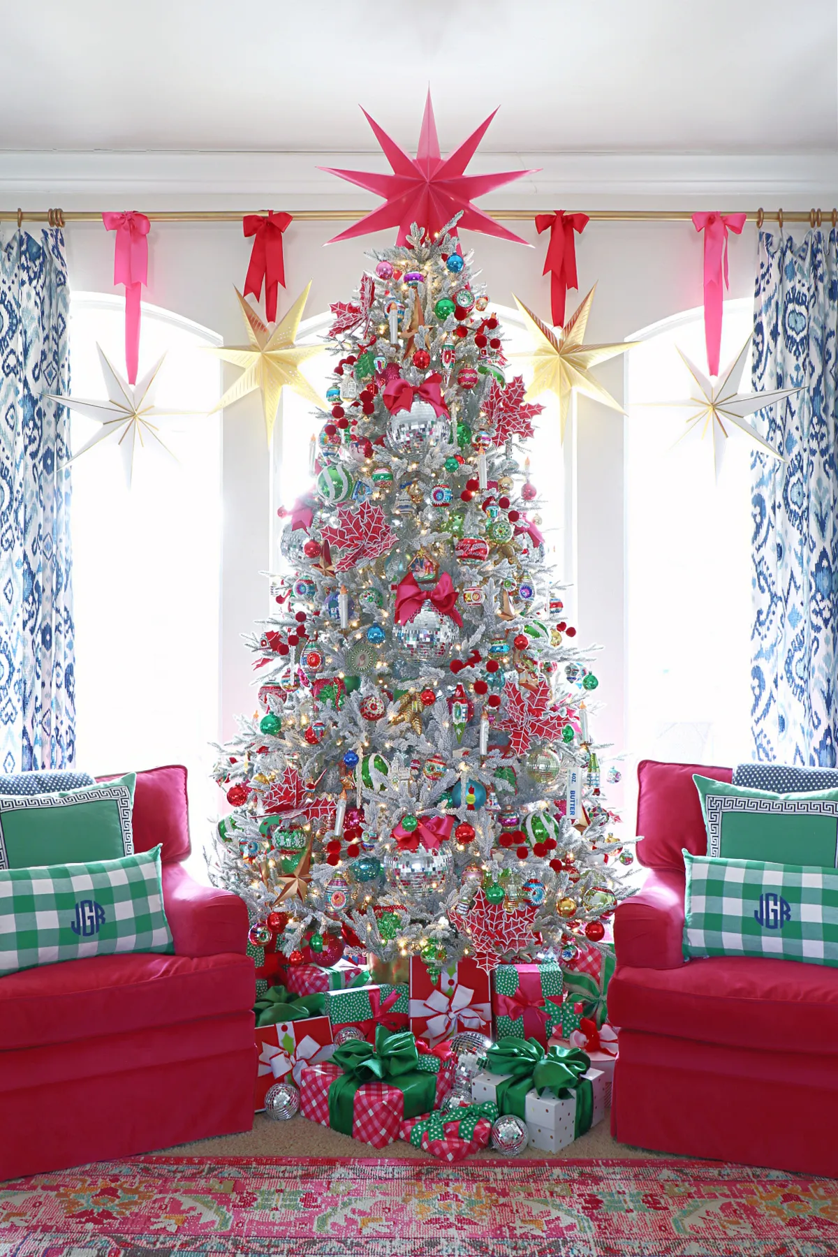 2023 CHRISTMAS HOME TOUR || CHRISTMAS TREE AND LIVING ROOM | Dimples and  Tangles