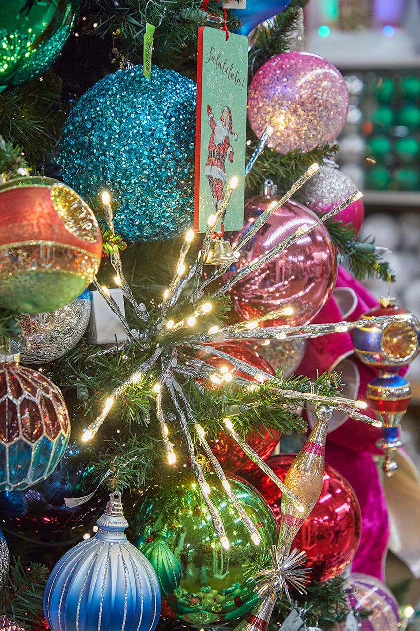 2023 Christmas Tree Decor Trends - Decorator's Warehouse