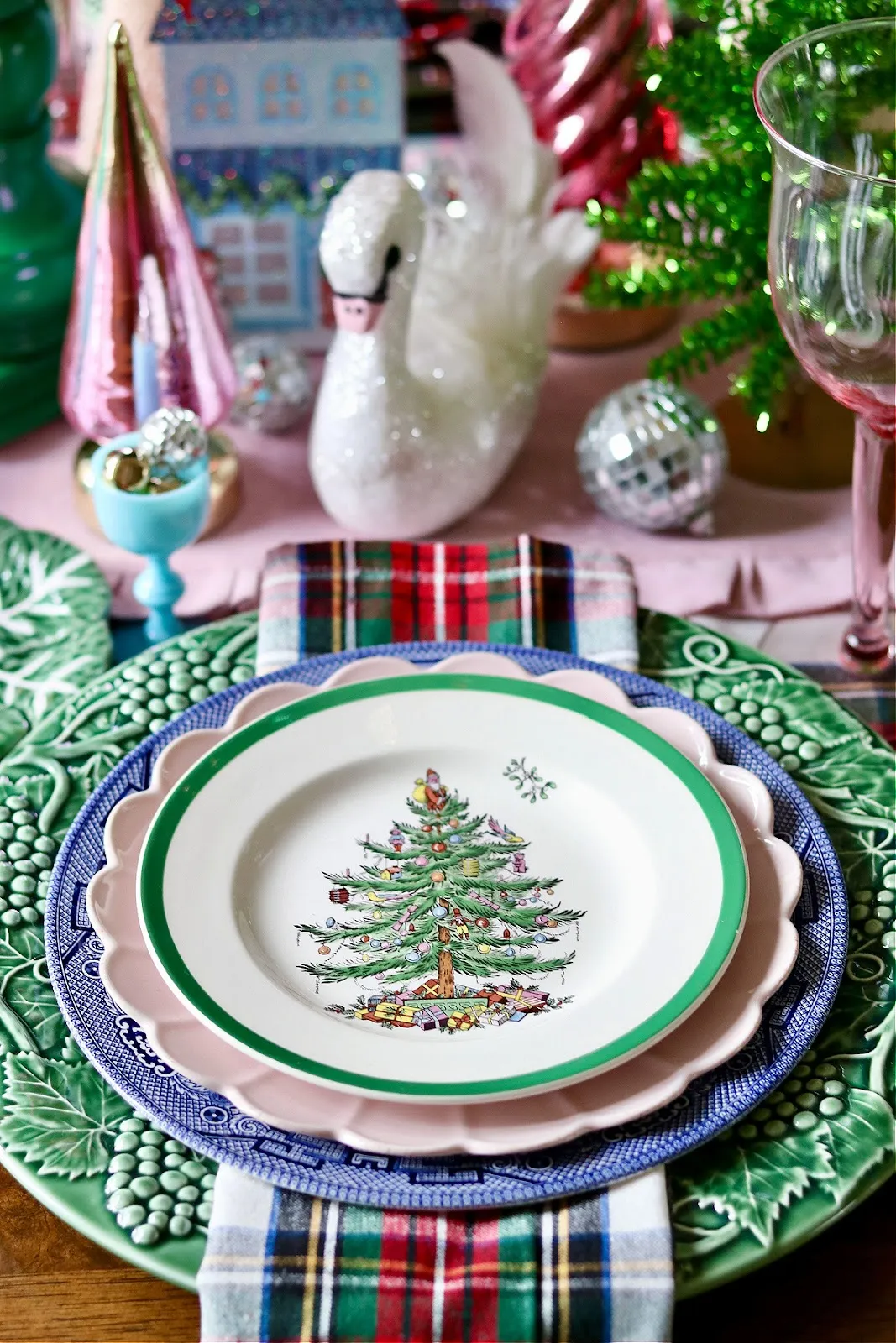 2025 CHRISTMAS HOME TOUR PART 1 || DINING ROOM | Dimples and Tangles