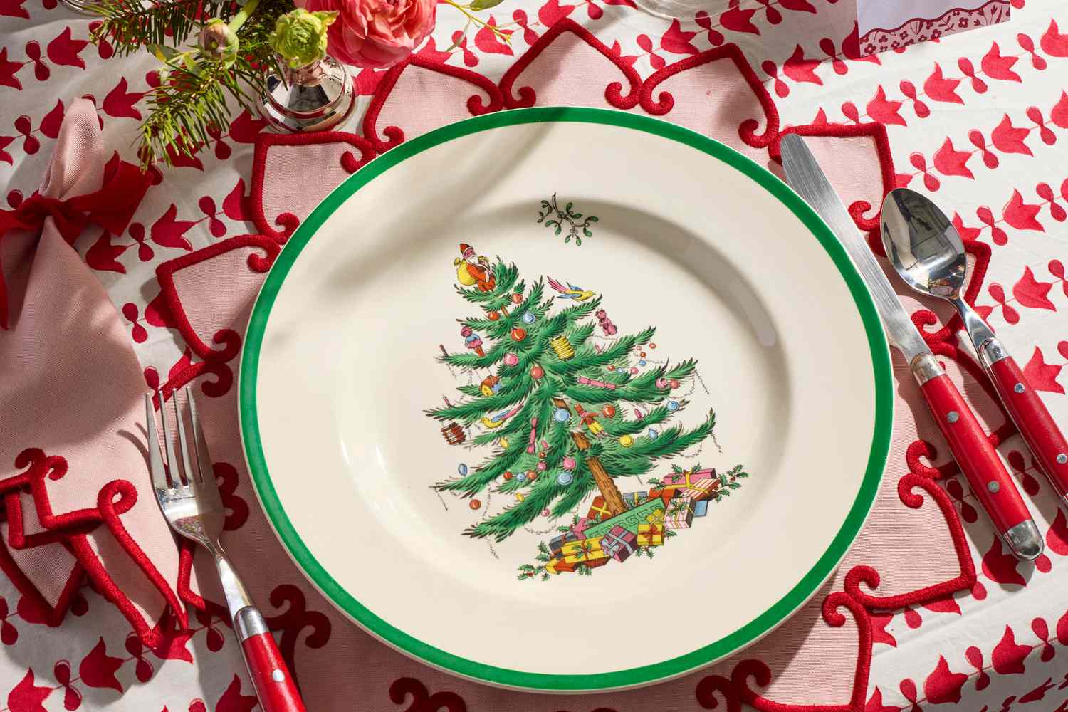 3 Ways To Set The Table With Spode Christmas Tree China