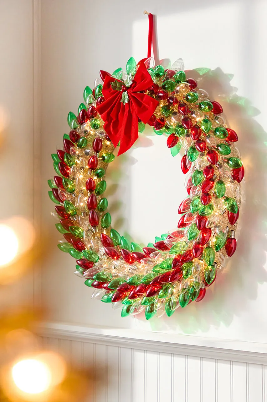 30' Mr. Christmas C9 Bulb Wreath - Red, Green & Clear