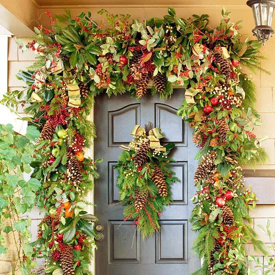 30 Spectacular Front Door Decoration Ideas for Christmas and Winter Holidays