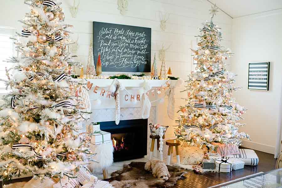 38 Christmas Tree Ribbon Ideas for a New Take on a Classic Look