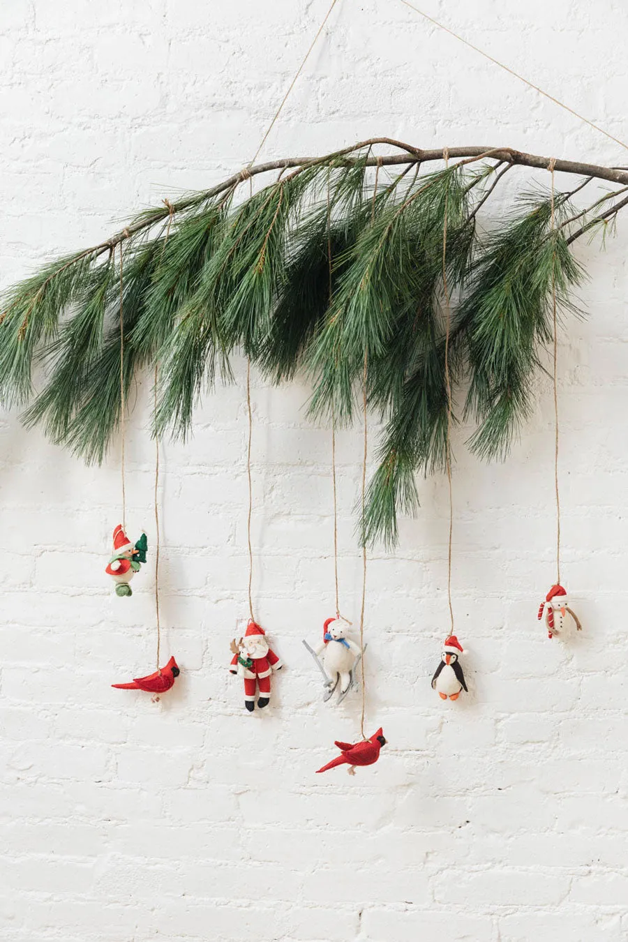 4 Easy Ways To Decorate Your Home Without A Tree – Craftspring