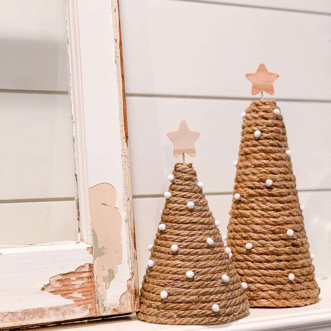 43 DIY Christmas Tree Ideas Worth Displaying That Anyone Can Make