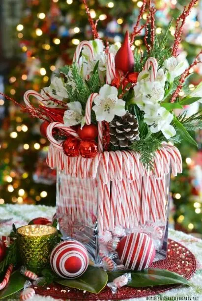 5 DIY Peppermint Christmas Decorations For a Candyland Theme | Hometalk