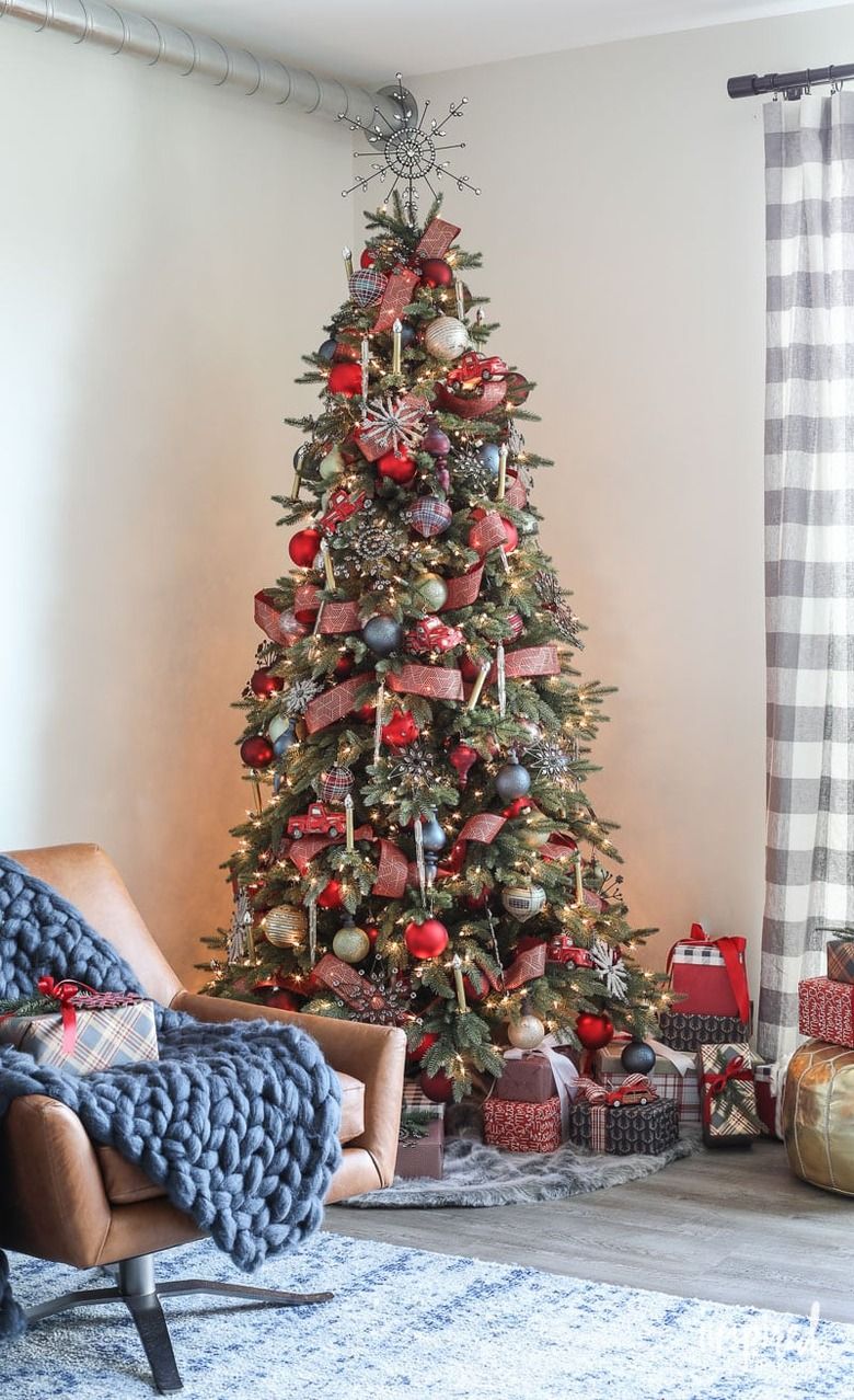 8 Modern Christmas Tree Ideas That Are Merry And Bright