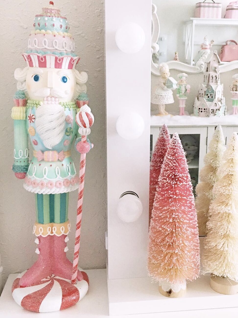 A Guide to Pastel Christmas Decor (+ Inspo) | The Other Aesthetic