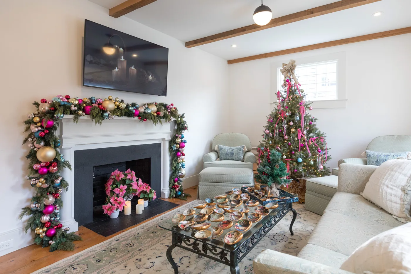 A Nantucket Holiday Getaway: Christmas at 9 Lily Street - Fisher Real  Estate Nantucket
