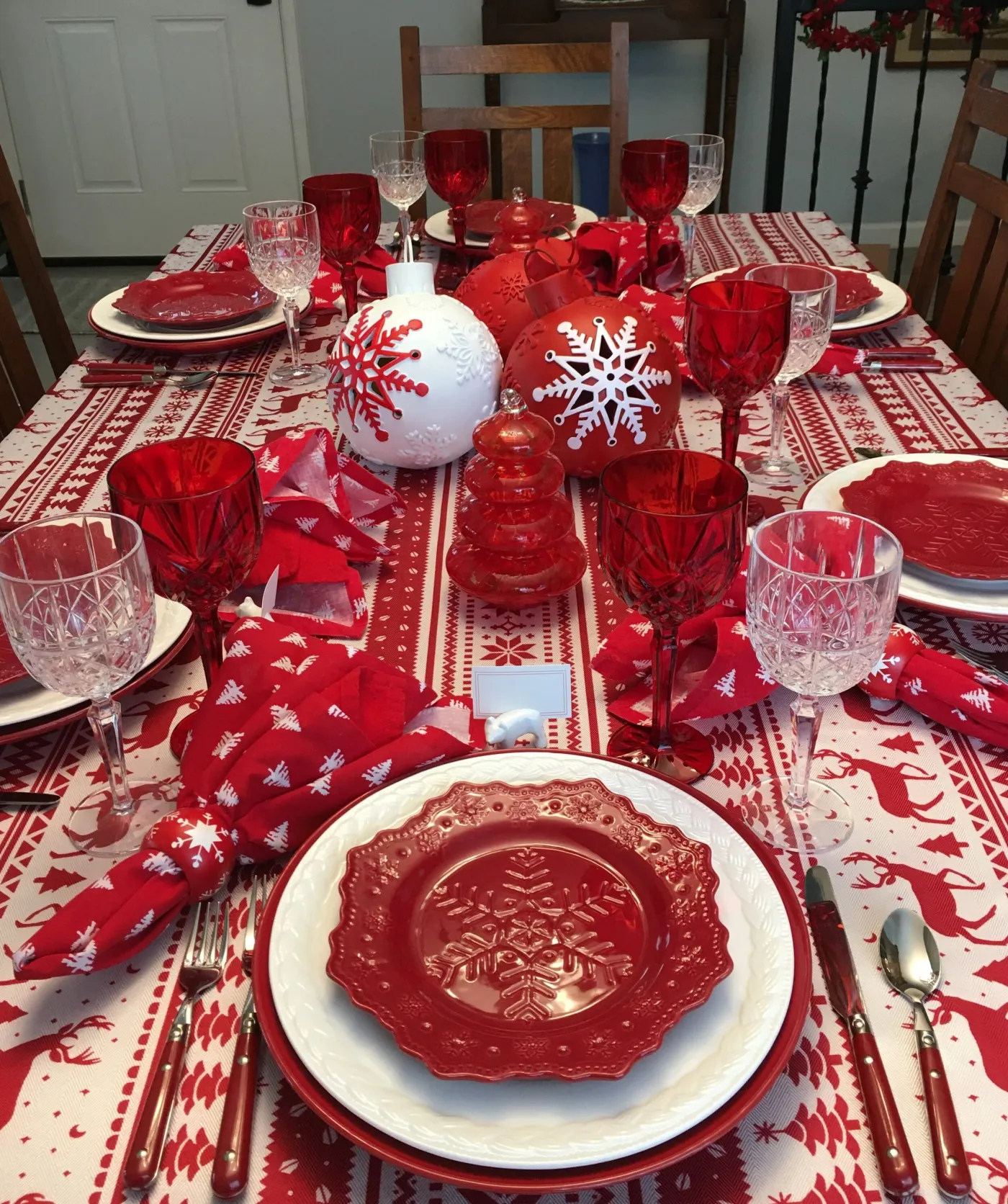A Red and White Christmastime Tablescape — Whispers of the Heart