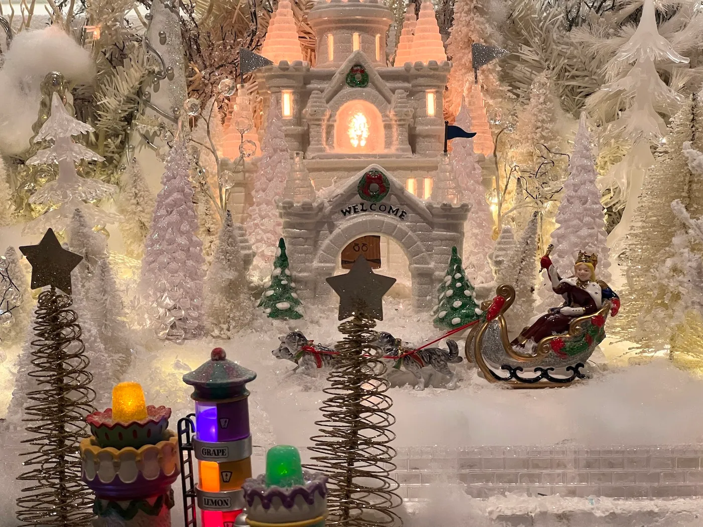 A Small Town Christmas Village' Exhibit Returns in Ogden - ChambanaMoms.com
