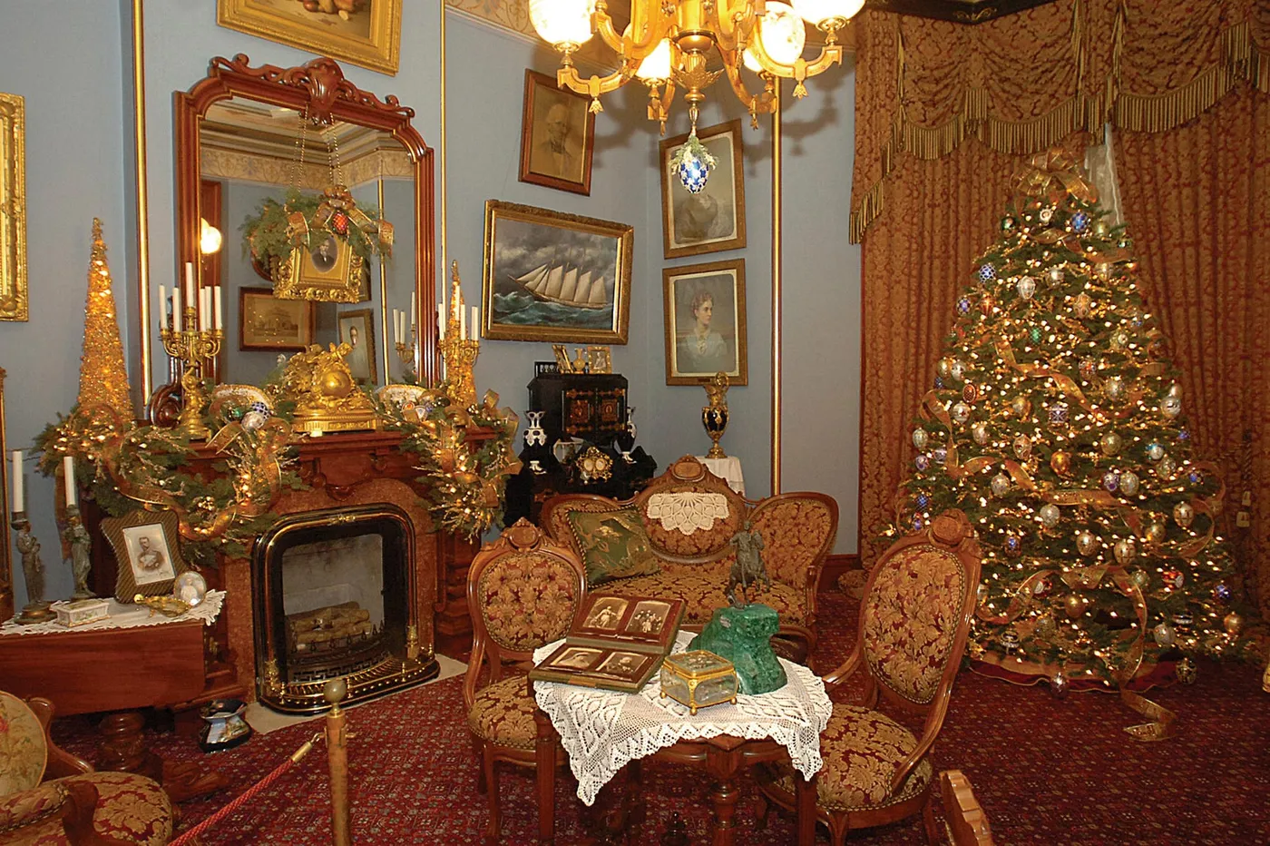 A VICTORIAN CHRISTMAS: Fall River Historical Society bedecked in yuletide  finery