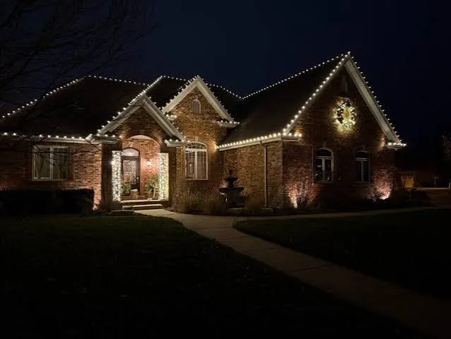 Blog - BluStream Holiday Lighting