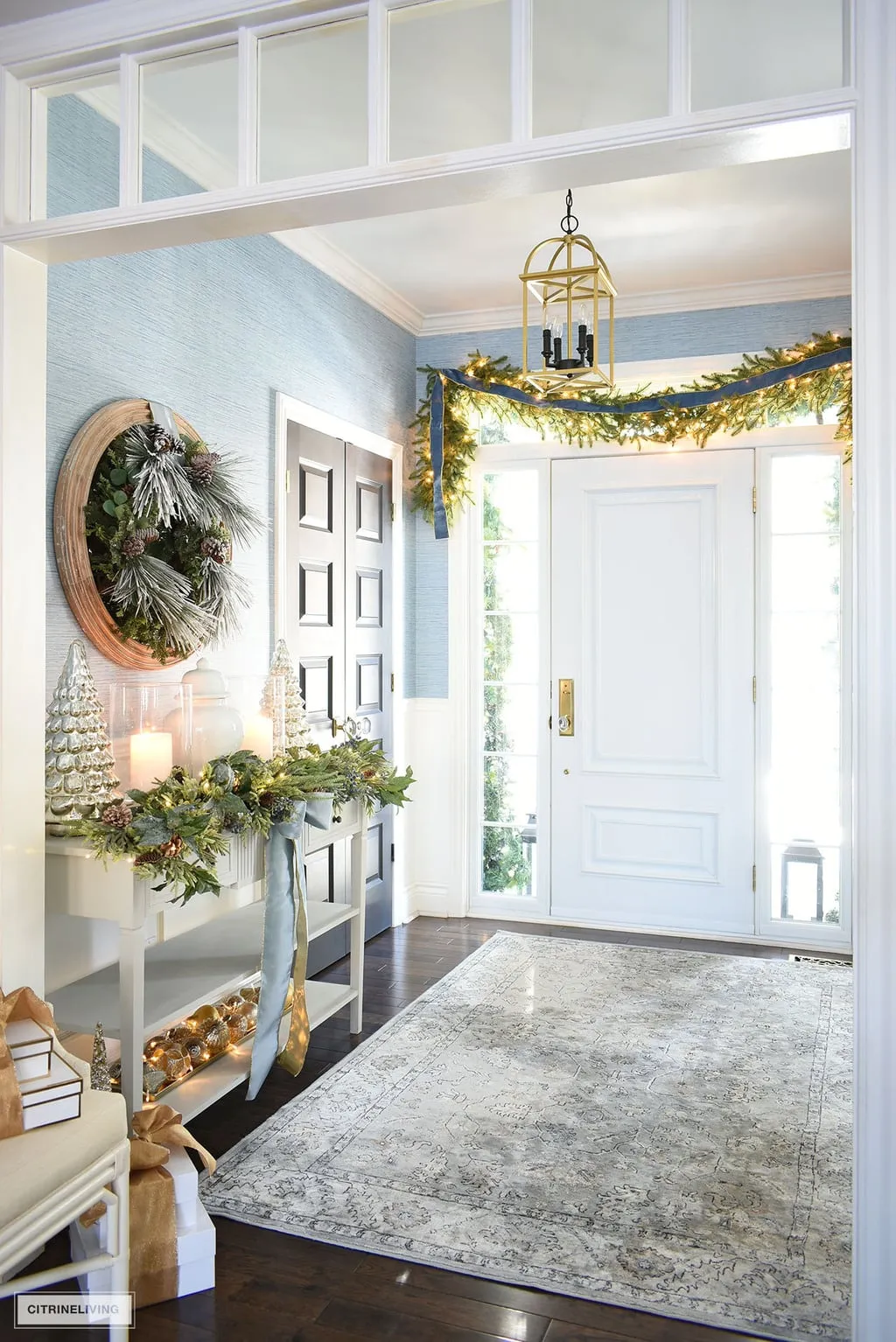 BLUE, GOLD + SILVER CHRISTMAS ENTRYWAY DECOR | CitrineLiving
