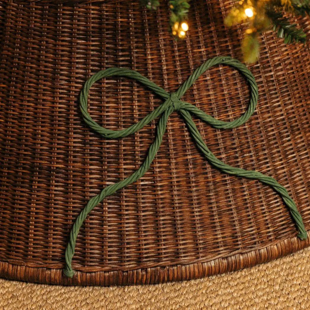 Bow Rattan Tree Skirt