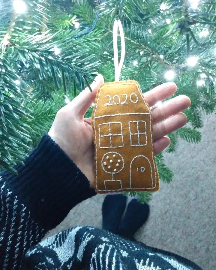 Bugs and Fishes by Lupin: How To: Sew an Embroidered Felt Gingerbread House  Ornament