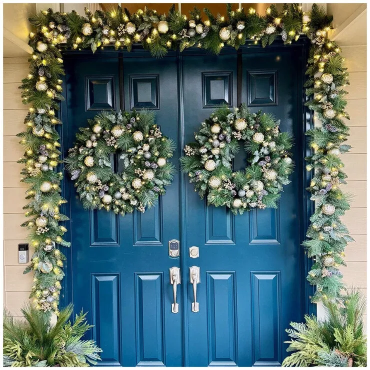 CGH Pre-Lit Decorated Holiday Wreath Metallic 76.2cm | Co...