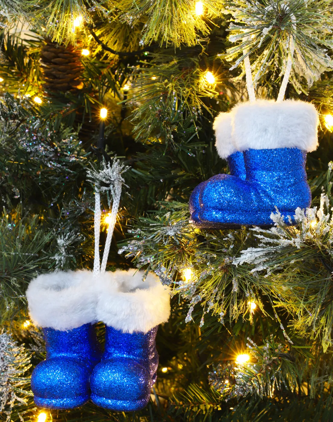 Christmas Concepts® Pack of 2–10cm Glitter Hanging Santa Boots With White  Fur Trim – Christmas Tree Trims/ Baubles (Royal Blue) - Christmas Concepts