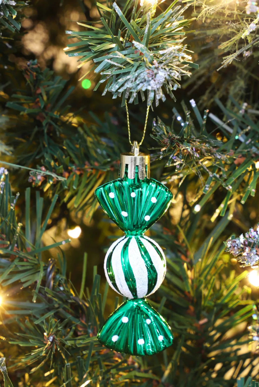 Christmas Concepts® Pack of 6-8cm Mini Sweet Shaped Baubles – Shiny &  Glitter Decorated – Christmas Tree Decorations (Emerald Green) - Christmas  Concepts