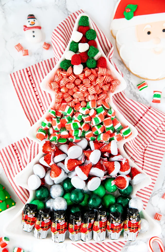 Christmas Cookie Dessert Board - A Pumpkin And A Princess