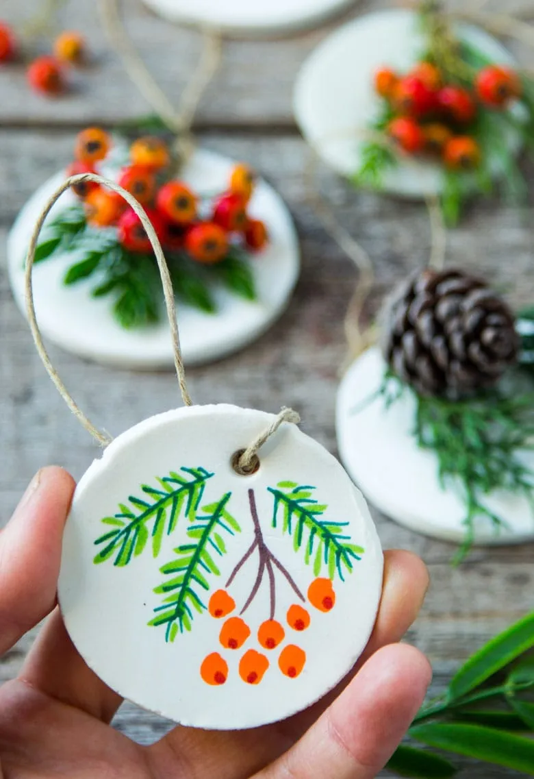 Christmas Decoration Outdoor Modeling Clay DIY Christmas Decorations Using  Air Dry Clay – Mont Marte Australia