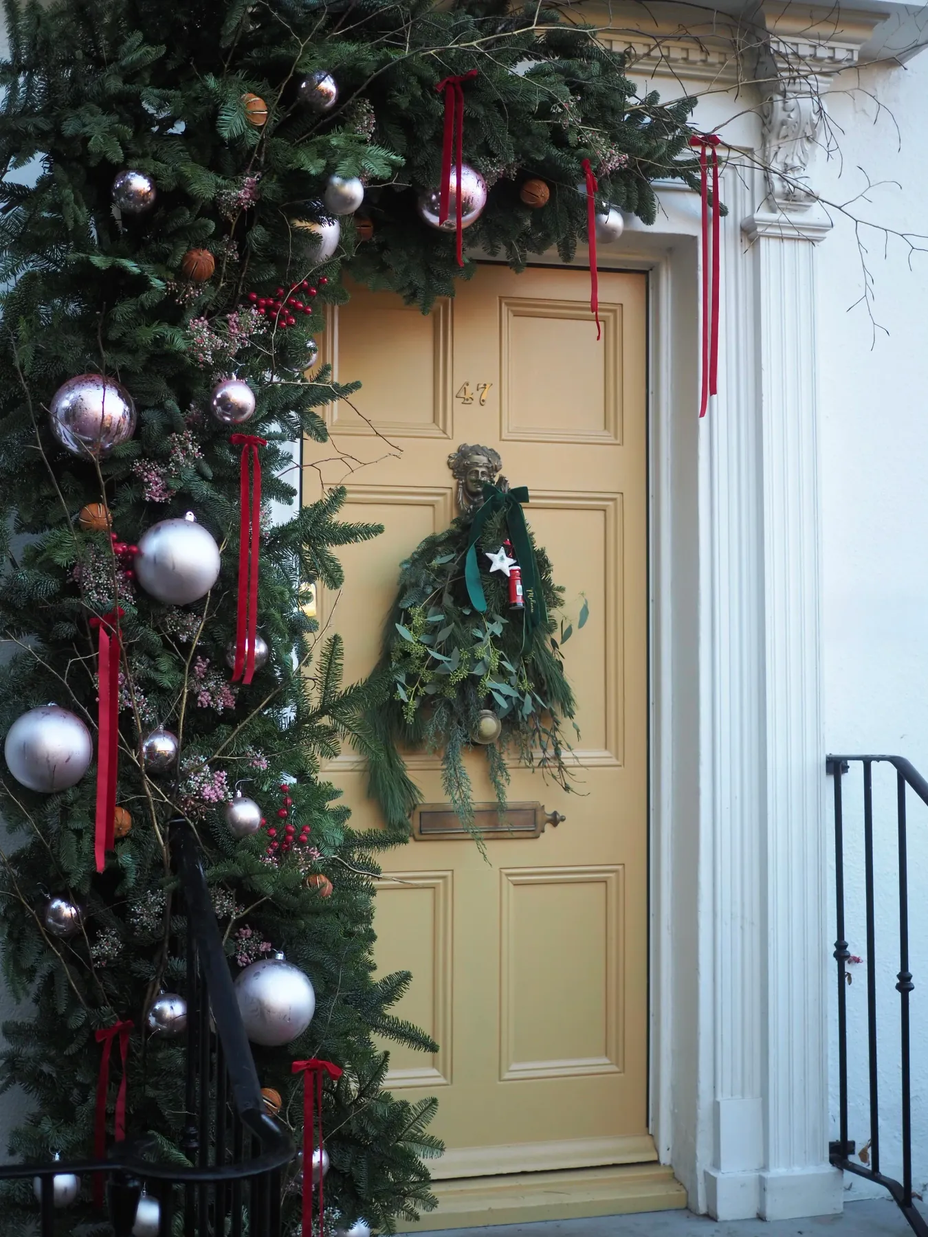 Christmas Door Decor Ideas & Inspiration — MELANIE LISSACK INTERIORS