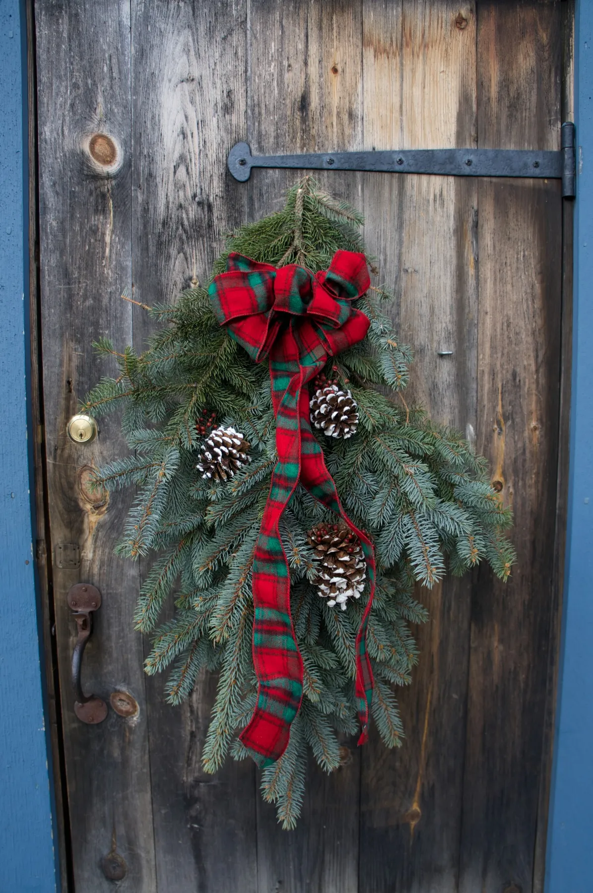 Christmas Door Decoration – Free Public Domain Image | Public Domain Pictures