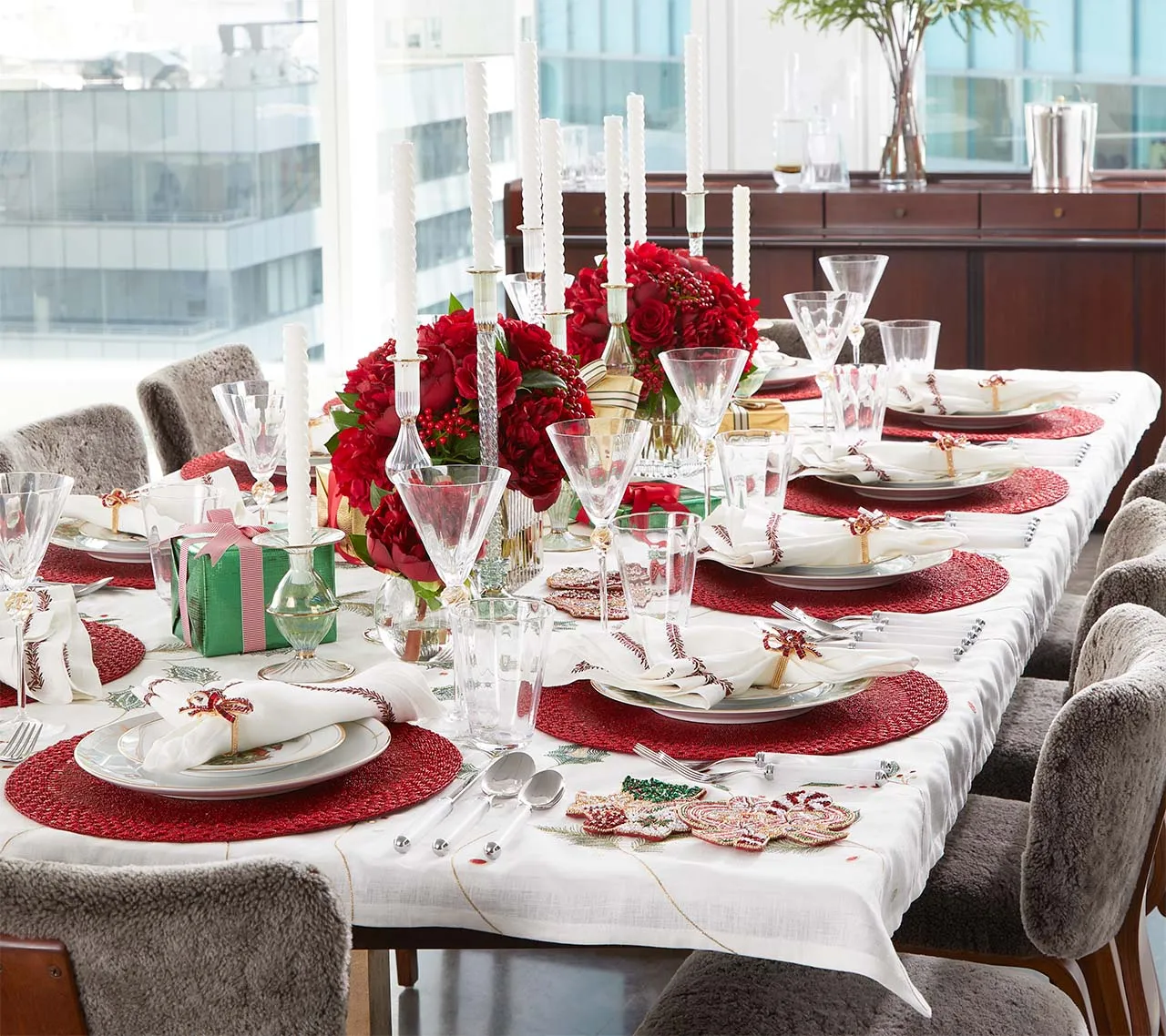 Christmas Glassware for Festive Tables with Style - Crystal, Cocktail,
