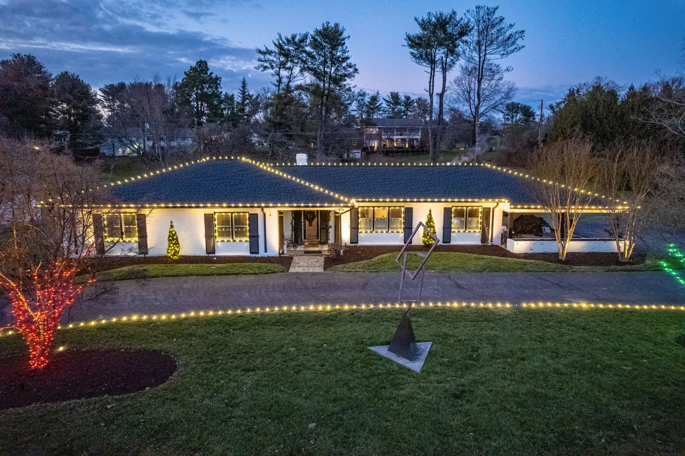Christmas Light Ideas - All Lit Up
