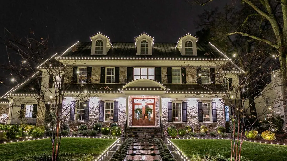 Christmas Lighting Professionals | Let There Be Light