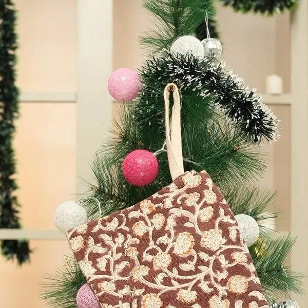 Christmas Mantel Decor Holiday Christmas Christmas Stockings 22 Christmas  Mantel Ideas Minted
