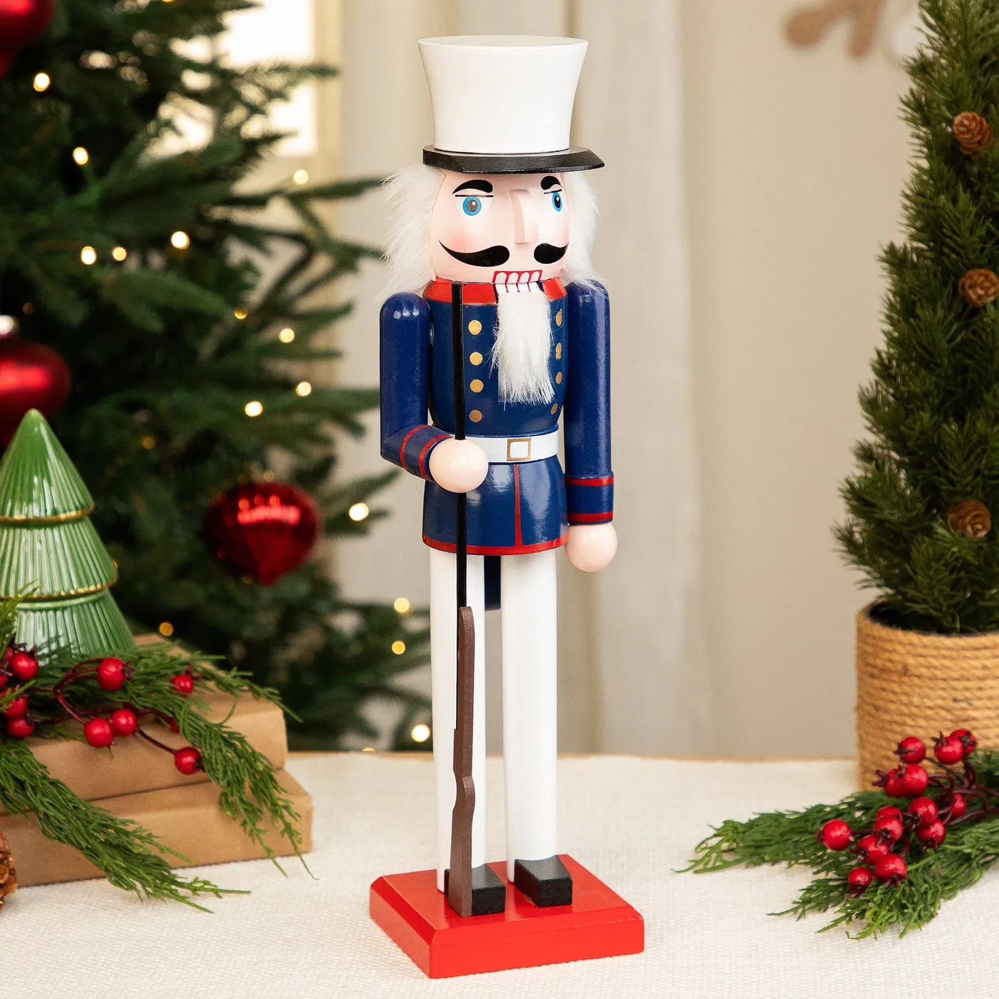 Christmas Nutcrackers Holiday Lane Nutcracker Nutcrackers In Indoor Christmas Decor