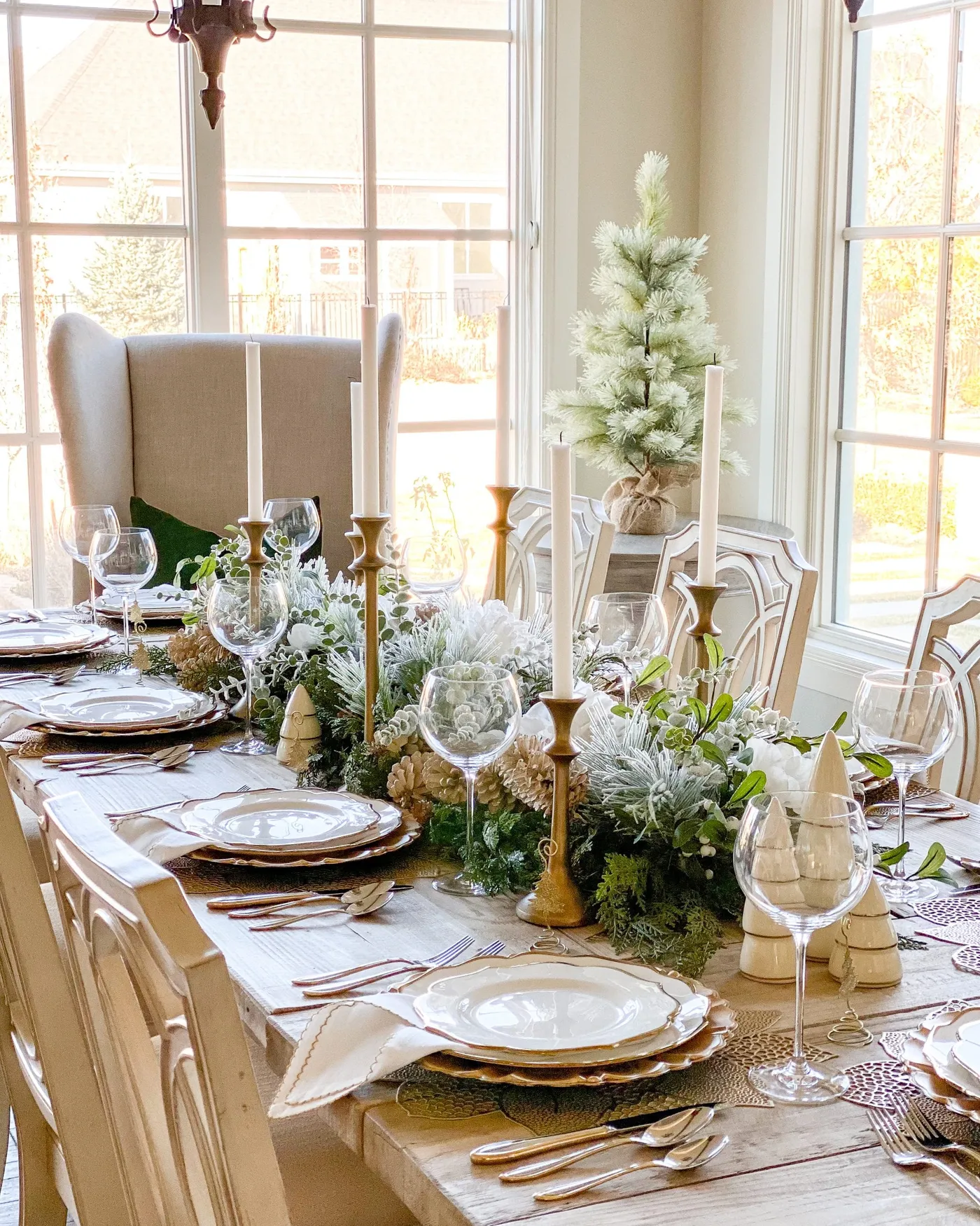 Christmas Table Setting Gold Christmas Dinner Set Christmas Dinnerware:  Stylish Sets, Holiday Table Ideas Where To
