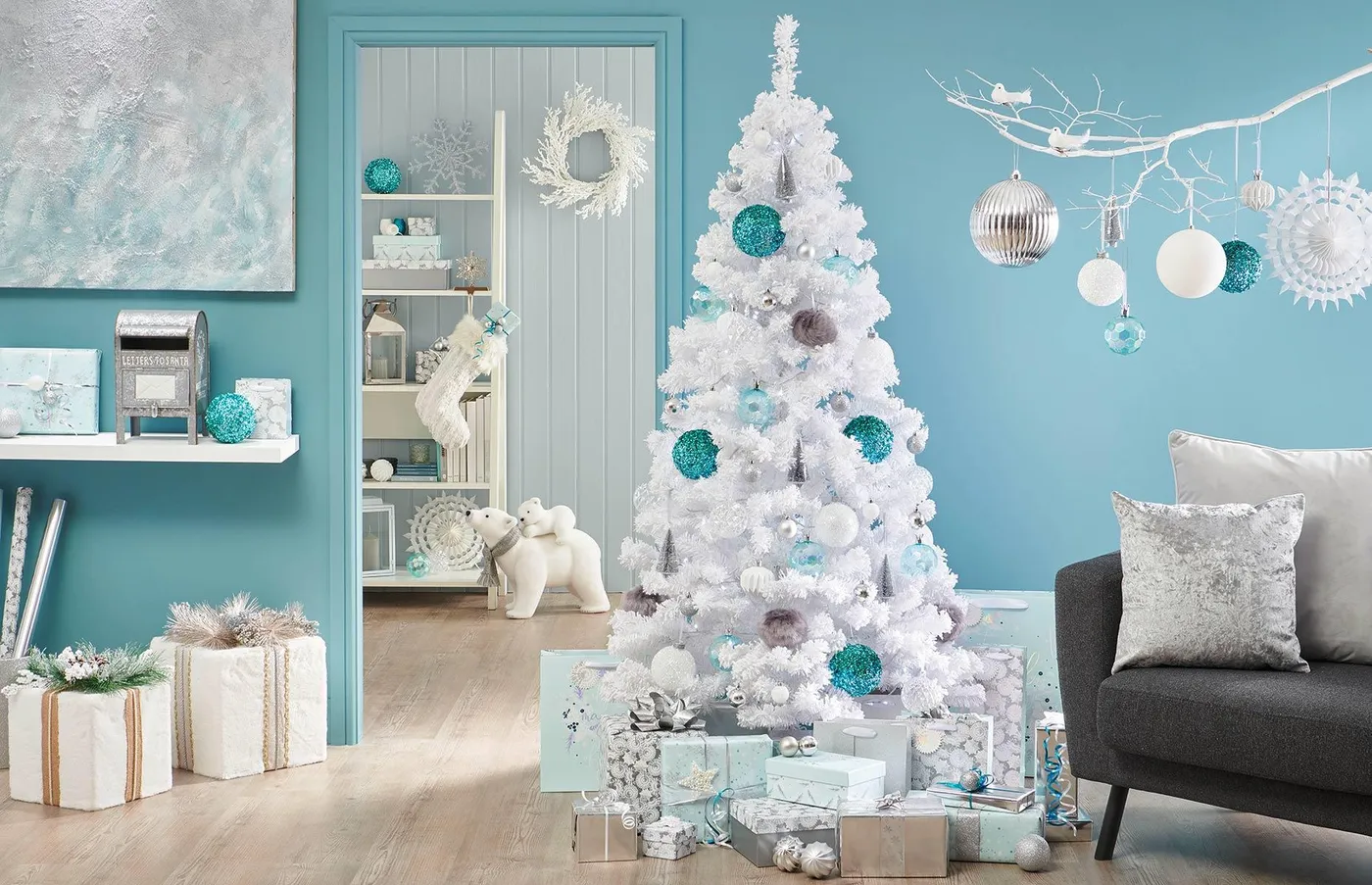 Christmas tree decorating ideas for every style and budget |  loveproperty.com