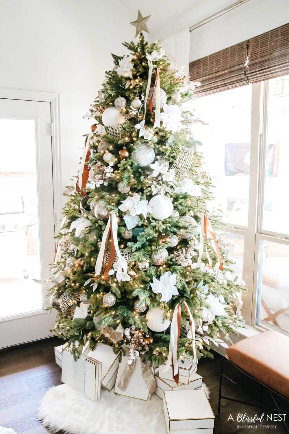 Christmas Tree Decorating Tips Story - A Blissful Nest
